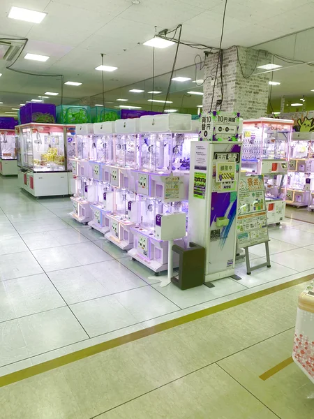 キャッツアイ八千代店のクレーンゲーム台の写真（クレーンゲーム店舗）