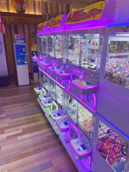 キャッツアイ 東千葉店のクレーンゲーム台の写真（クレーンゲーム店舗）