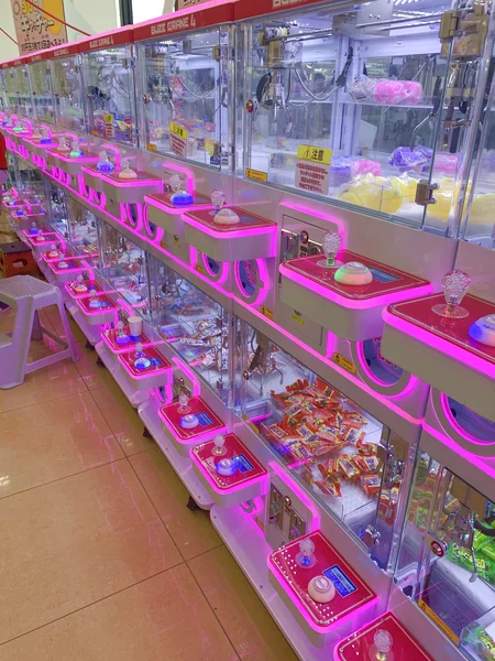 クレーンパーク クレパ八街店のクレーンゲーム台の写真（クレーンゲーム店舗）