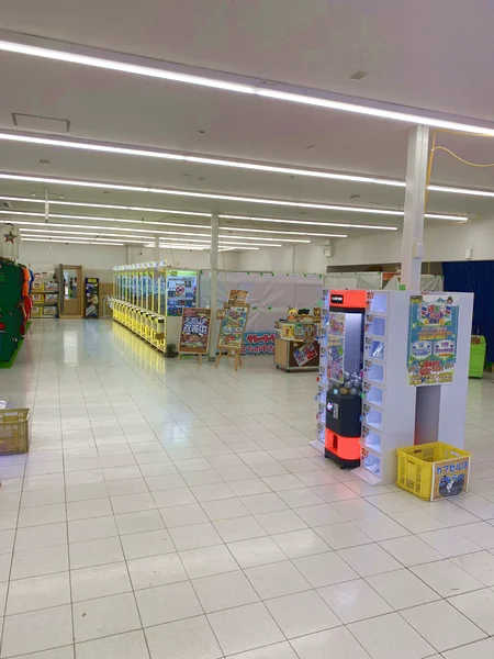 千葉鑑定団アウトレット まちの中古屋さん 八街店のクレーンゲーム台の写真（クレーンゲーム店舗）