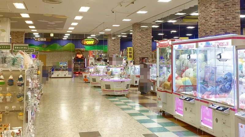 ポニー四街道店の外観写真（クレーンゲーム店舗）