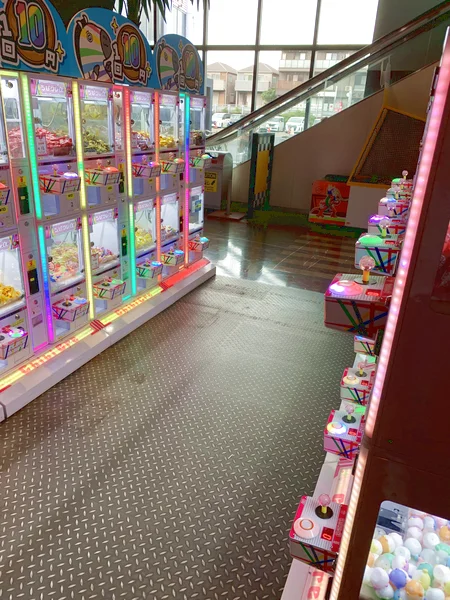 GiGOクレーンゲームオアシス フェスティバルウォーク蘇我のクレーンゲーム台の写真（クレーンゲーム店舗）