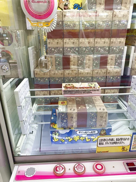 クレーン活動じゃんとれ 成田店のクレーンゲーム台の写真（クレーンゲーム店舗）